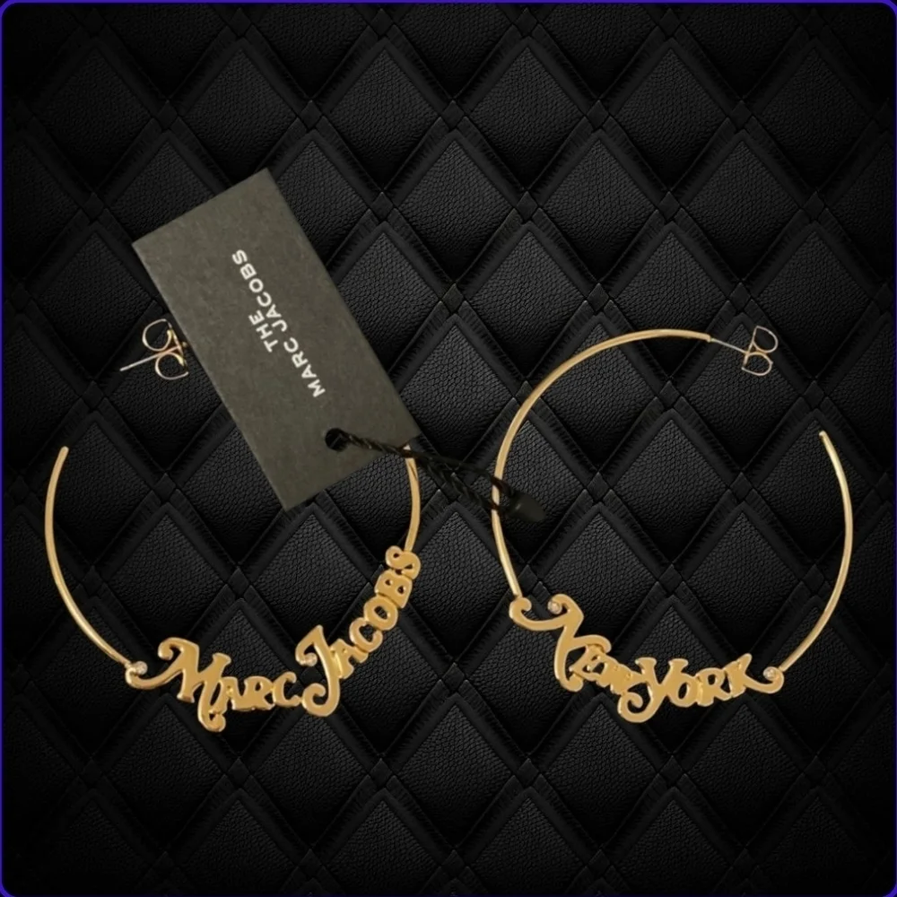 Marc Jacobs New York Gold Logo Hoop Earrings NWT - Picture 2 of 11